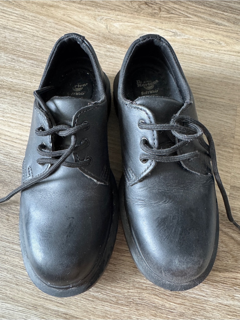 Dr. Martens Men's Black Leather Lace-Up Derby Shoes